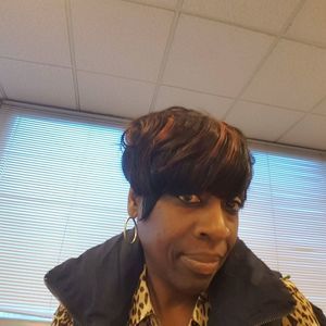Meet your Posher, Linda